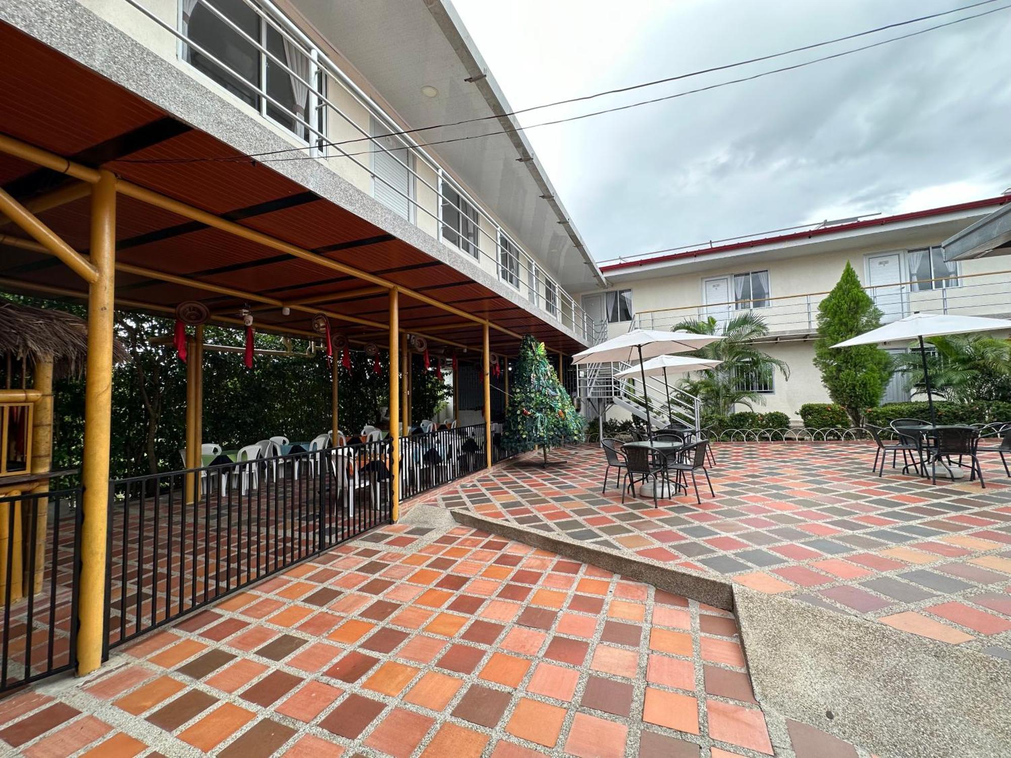 Hv Sueno Real Tatacoa Hotel Villavieja Eksteriør billede