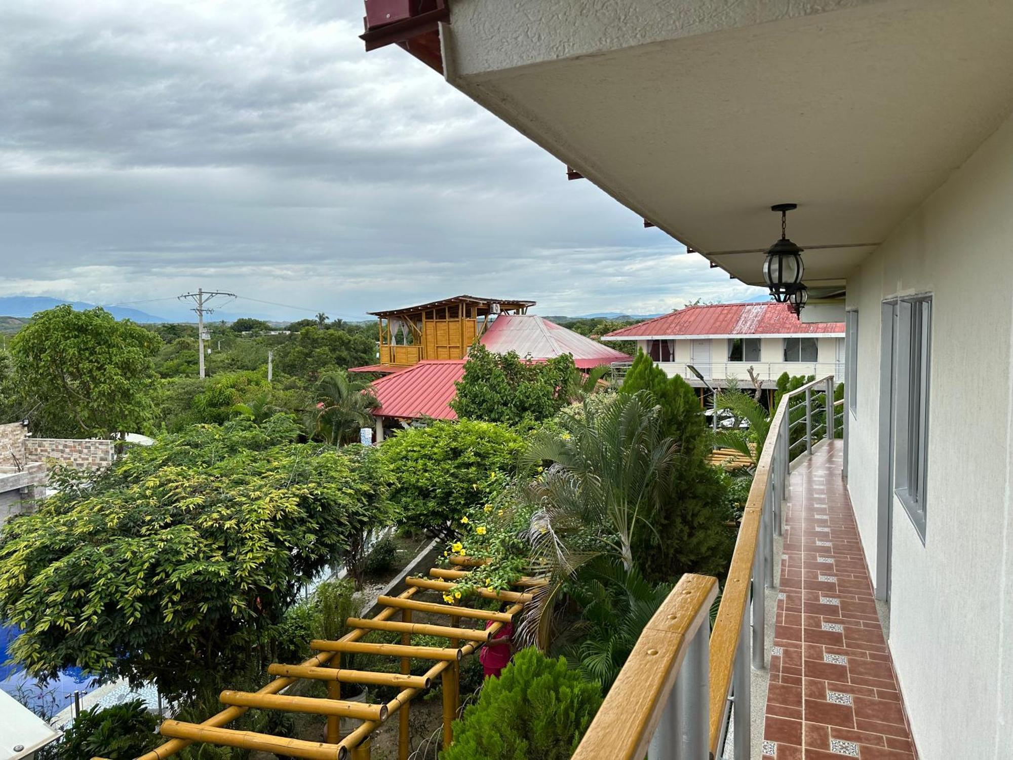 Hv Sueno Real Tatacoa Hotel Villavieja Eksteriør billede