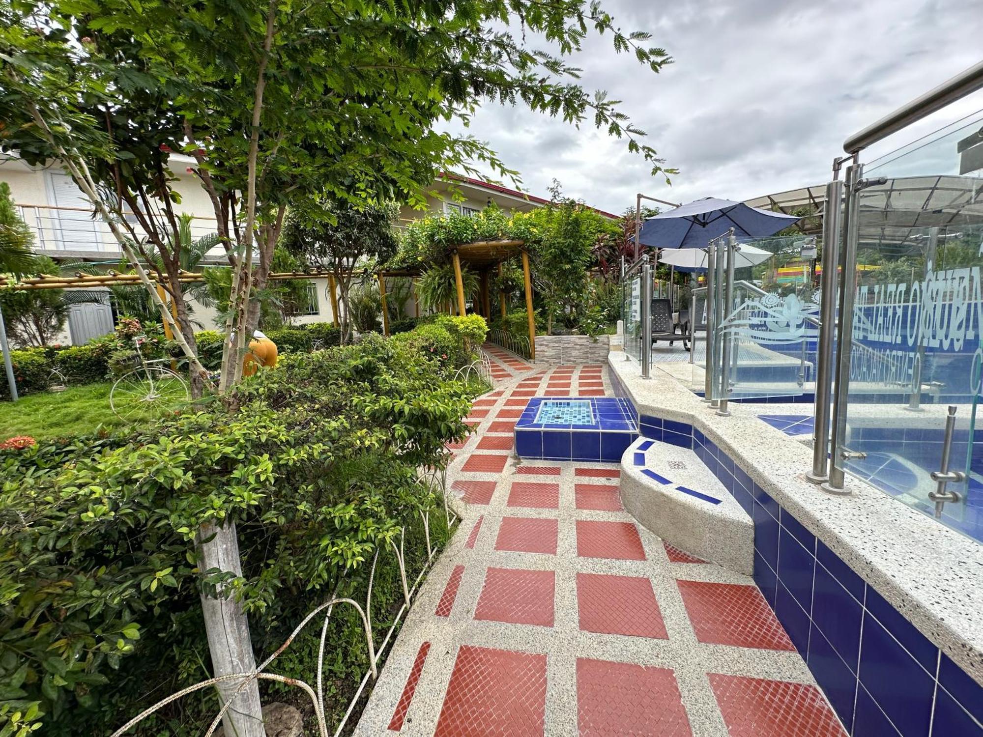 Hv Sueno Real Tatacoa Hotel Villavieja Eksteriør billede